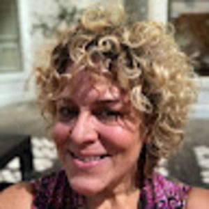 Meet your Posher, Cami